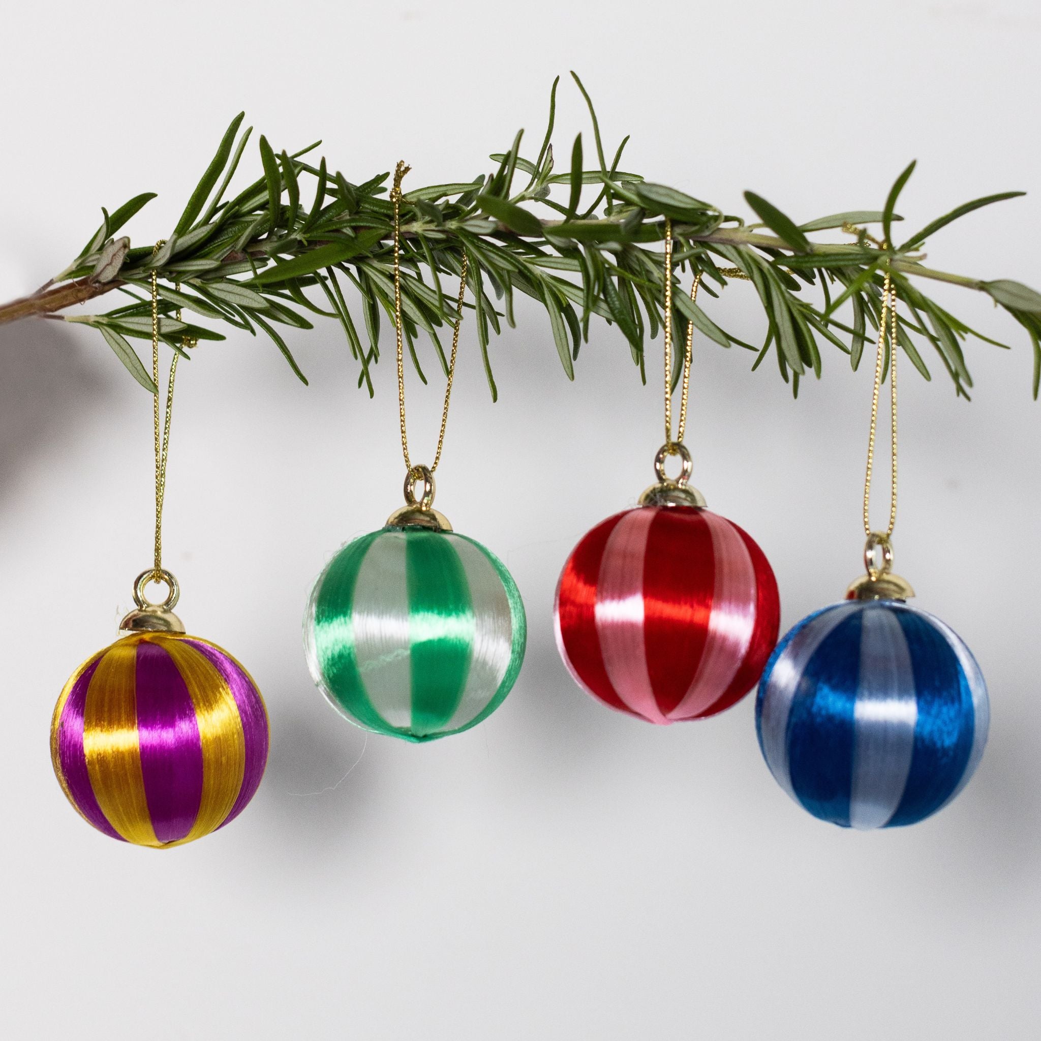 Striped Thread Large Bauble
