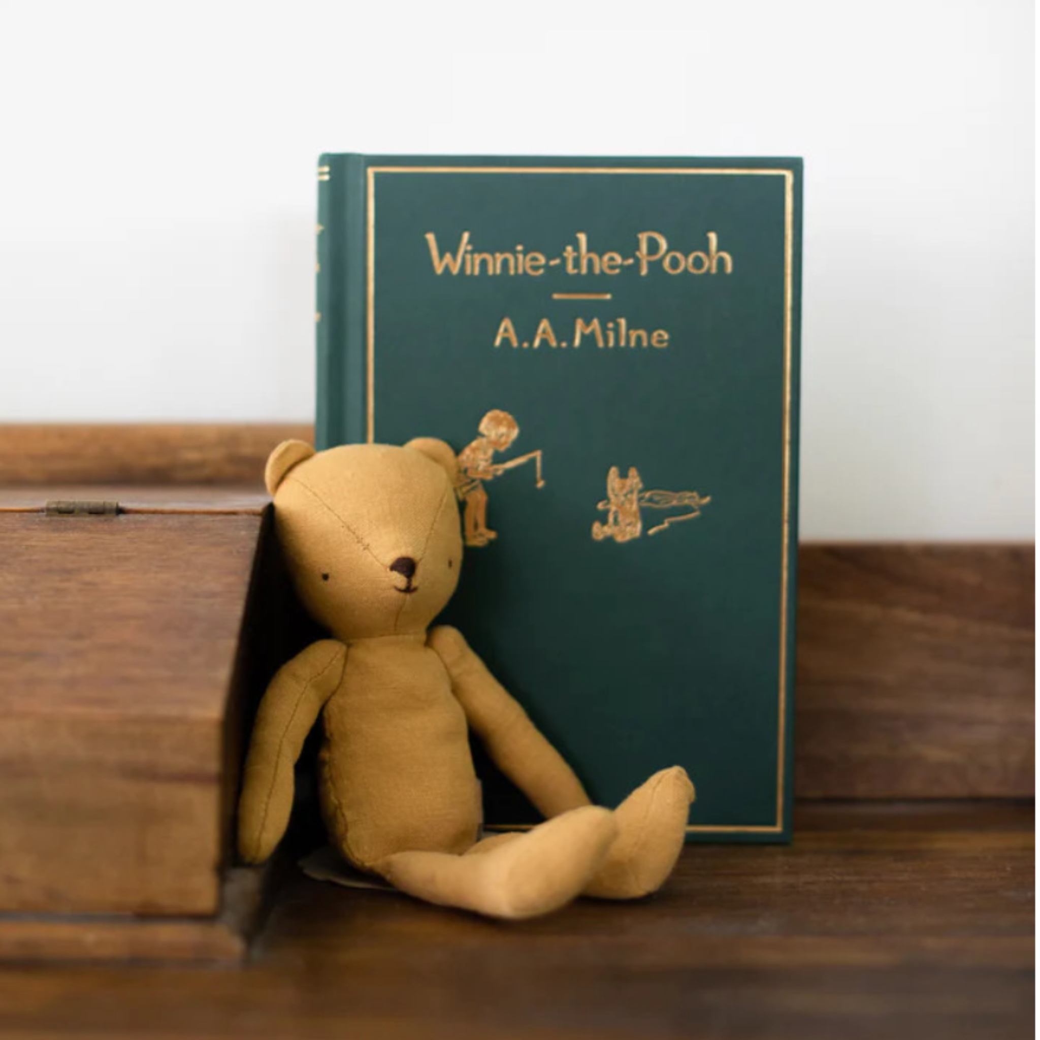 Winnie-The-Pooh Classic Edition Gift Set