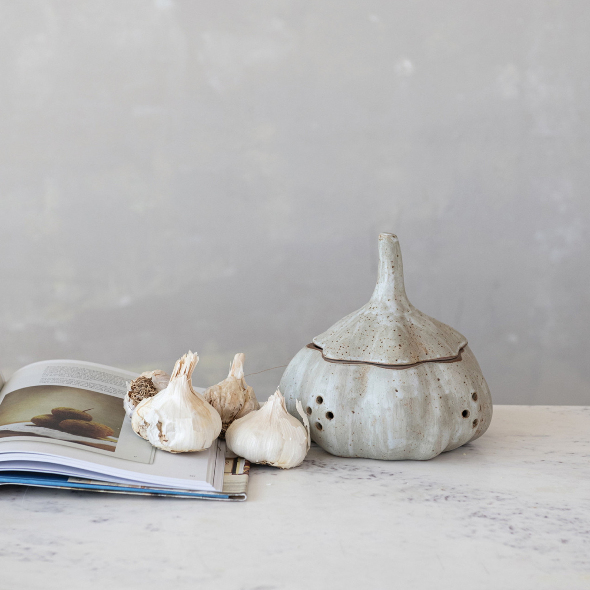 Stoneware Garlic Shaped Garlic/Onion Keeper